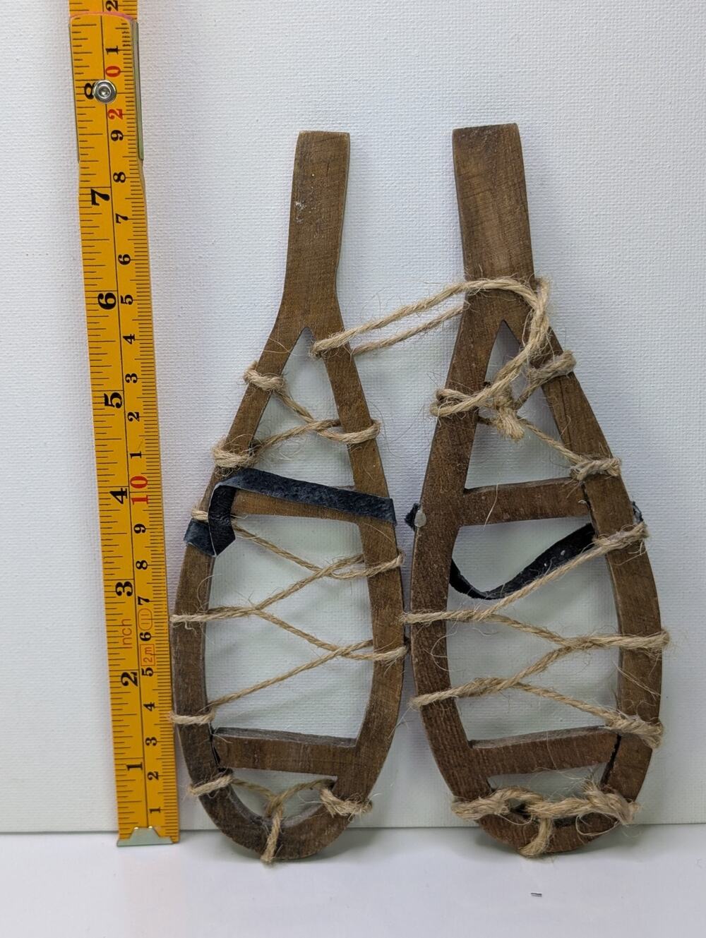 Vintage Miniature Wooden Snowshoes Pair Rustic Cabin Lodge Wall Decor 8"
